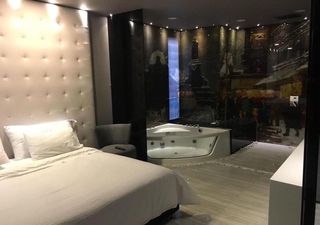 Hotel Paris Luxury Suites Medellín Zewnętrze zdjęcie
